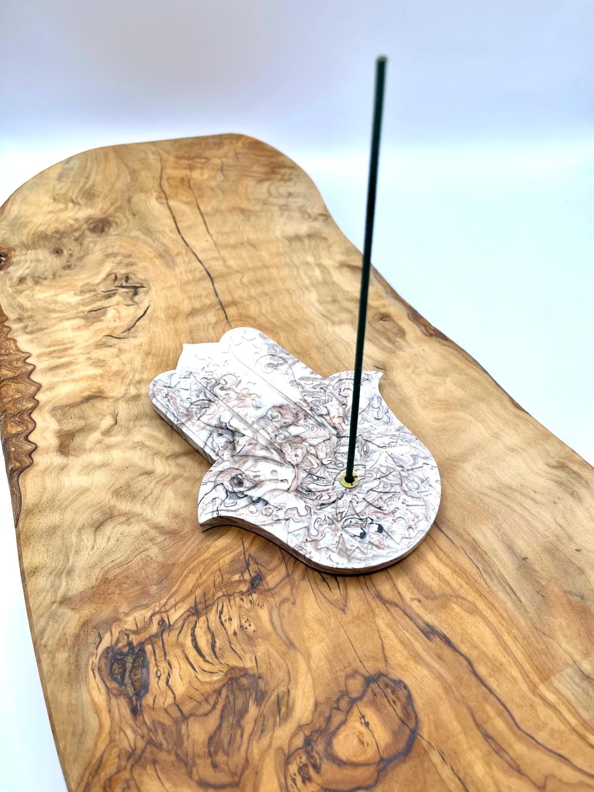 Suporte para incenso em jesmonite em forma de mão de Fátima
